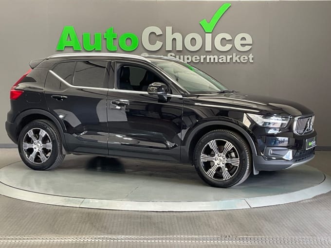 2025 Volvo Xc40