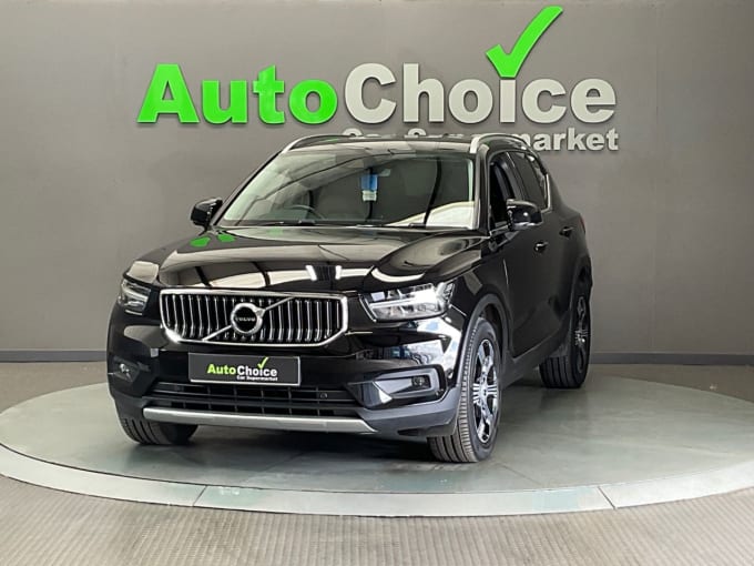 2025 Volvo Xc40