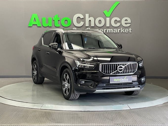 2025 Volvo Xc40