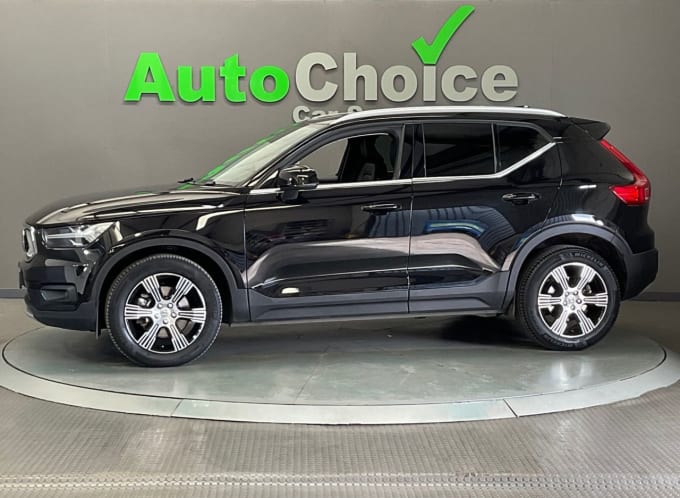2025 Volvo Xc40