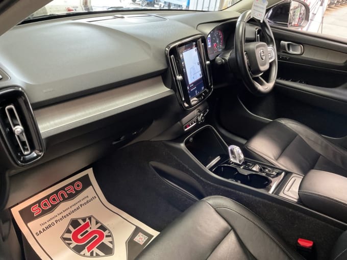 2025 Volvo Xc40