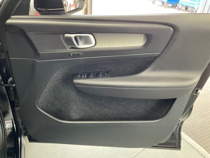 2025 Volvo Xc40