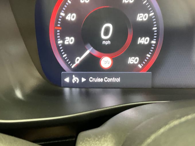 2025 Volvo Xc40