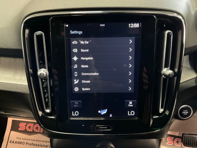 2025 Volvo Xc40