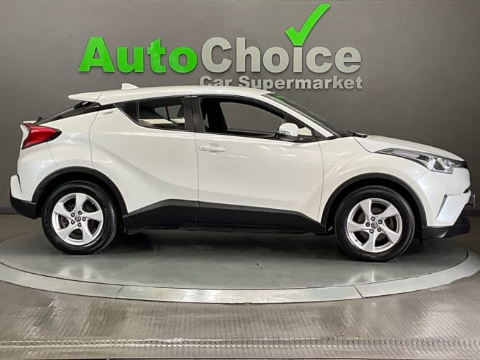 2025 Toyota C-hr