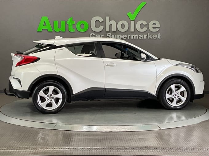 2025 Toyota C-hr