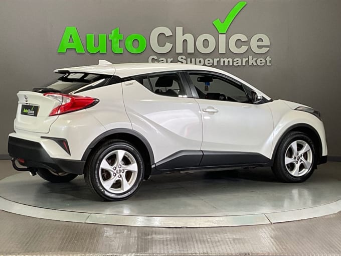 2025 Toyota C-hr