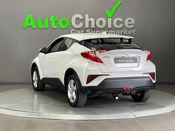 2025 Toyota C-hr
