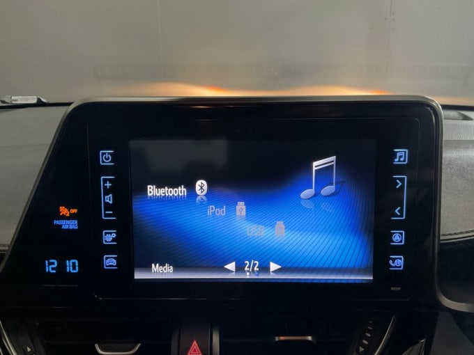 2025 Toyota C-hr