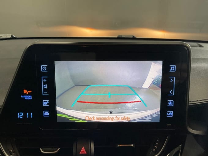 2025 Toyota C-hr