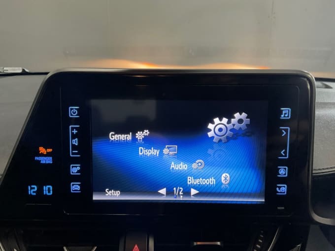 2025 Toyota C-hr