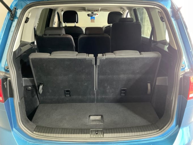 2025 Volkswagen Touran
