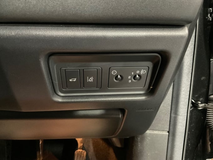2025 Land Rover Discovery Sport