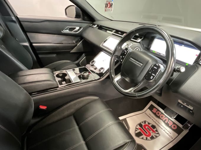 2025 Land Rover Range Rover Velar