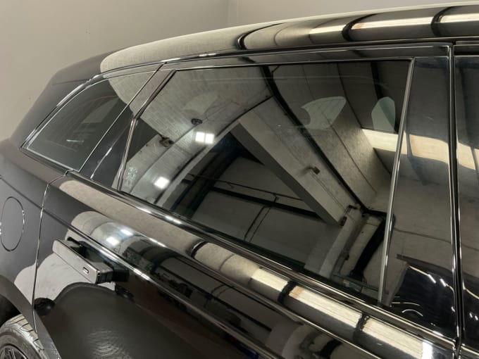 2025 Land Rover Range Rover Velar