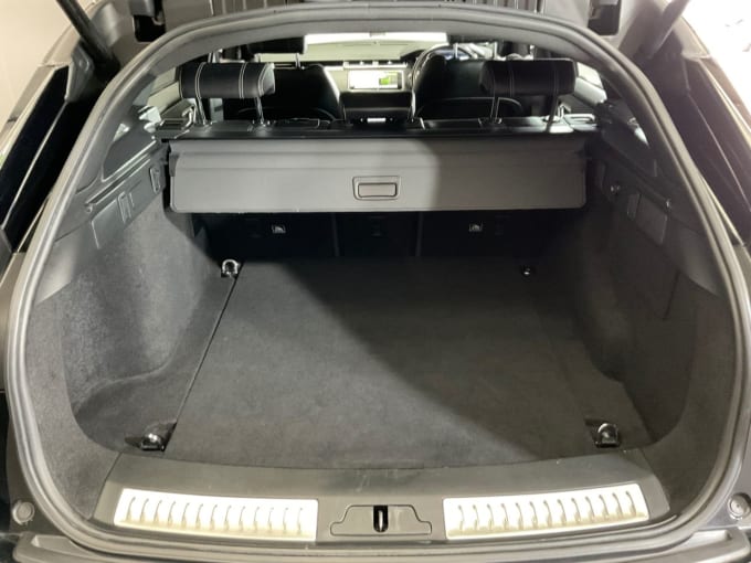 2025 Land Rover Range Rover Velar