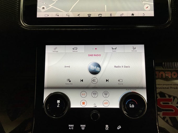 2025 Land Rover Range Rover Velar