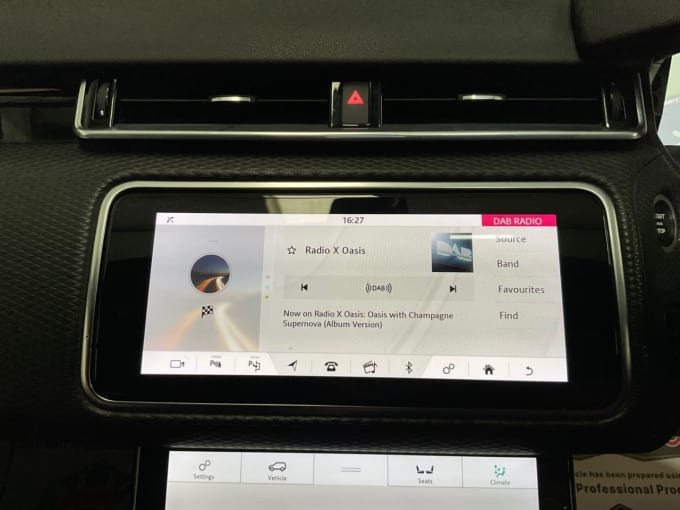 2025 Land Rover Range Rover Velar