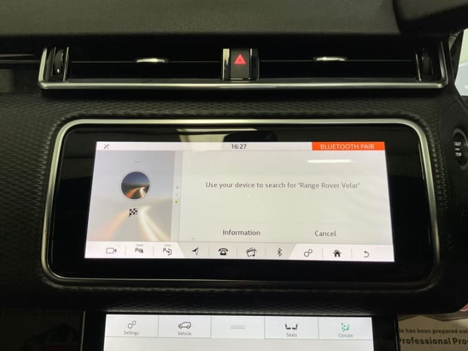 2025 Land Rover Range Rover Velar