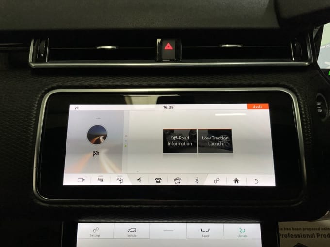 2025 Land Rover Range Rover Velar
