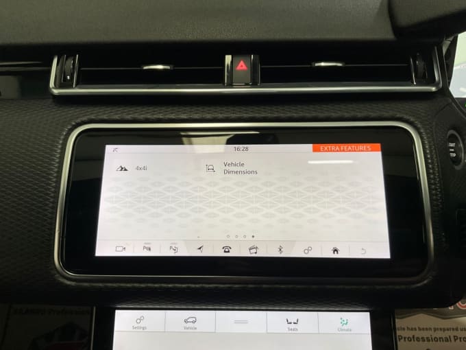 2025 Land Rover Range Rover Velar
