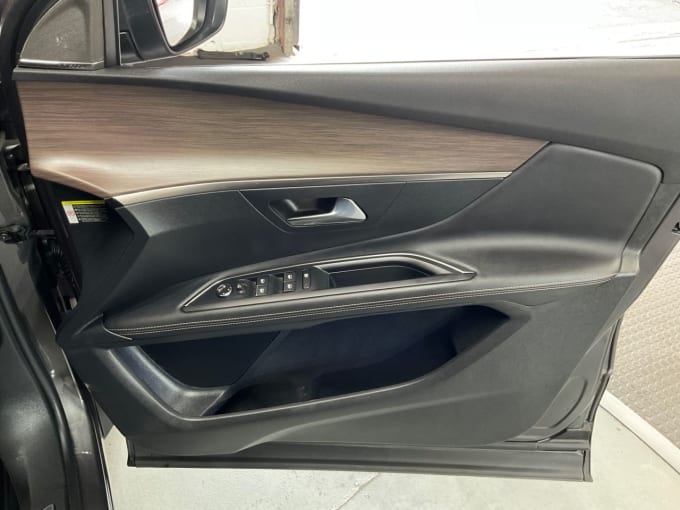 2025 Peugeot 3008