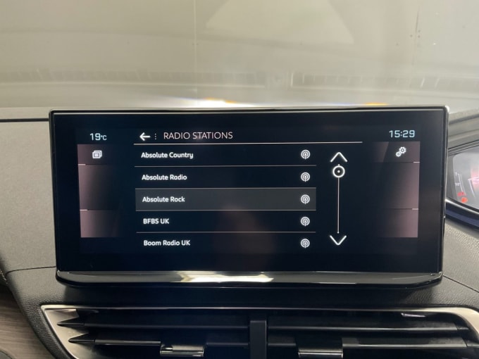 2025 Peugeot 3008