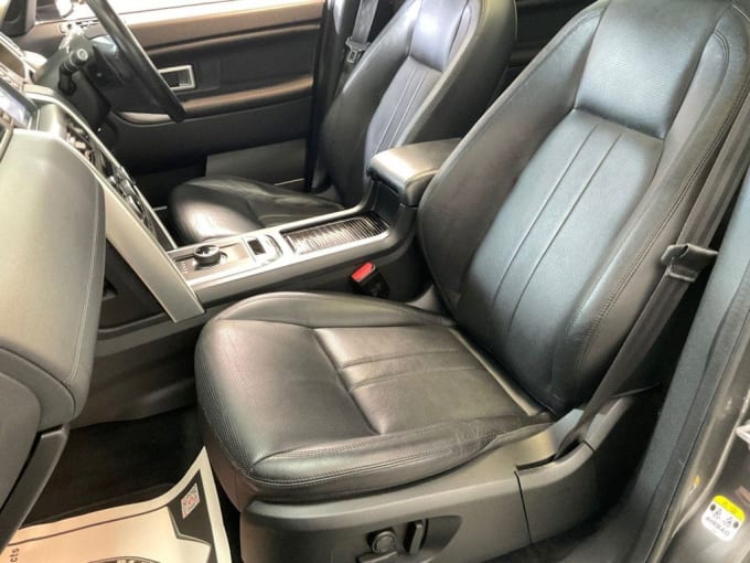 2025 Land Rover Discovery Sport