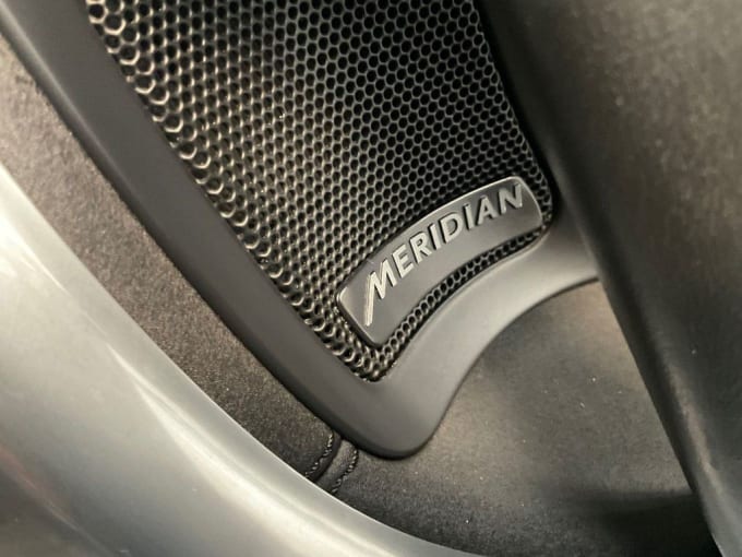 2025 Land Rover Discovery Sport