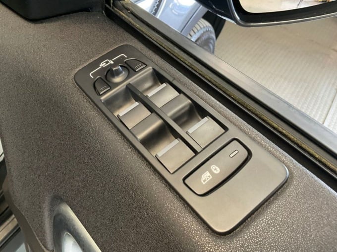 2025 Land Rover Discovery Sport