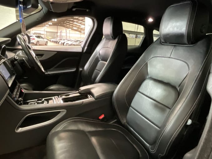 2025 Jaguar F-pace