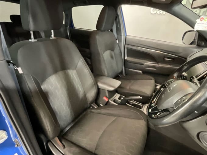 2025 Mitsubishi Asx
