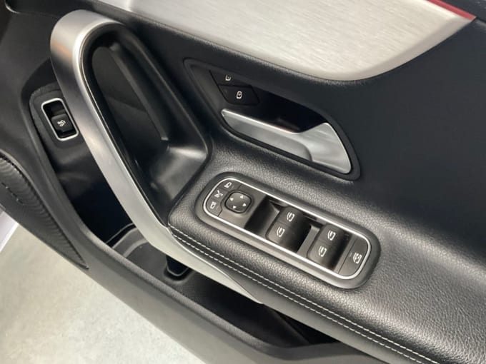 2025 Mercedes-benz Cla
