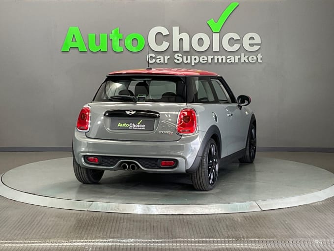 2025 Mini Hatch