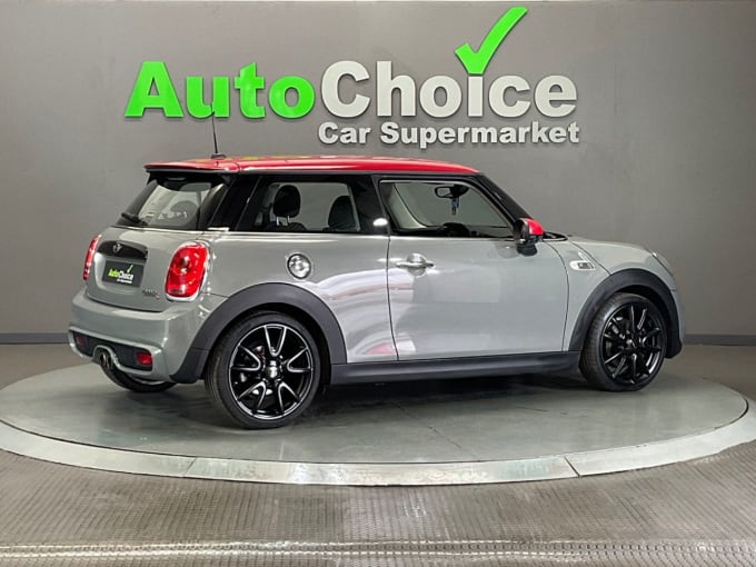 2025 Mini Hatch