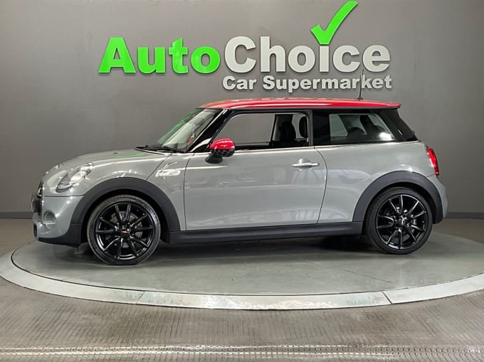 2025 Mini Hatch