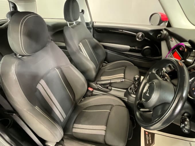 2025 Mini Hatch