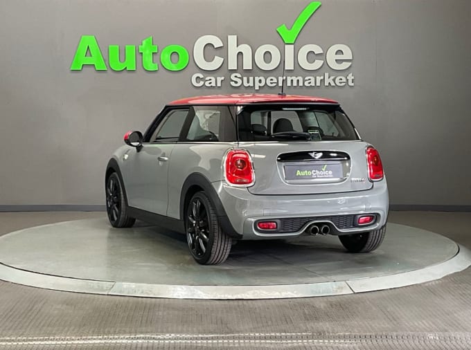 2025 Mini Hatch