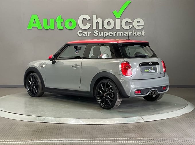 2025 Mini Hatch