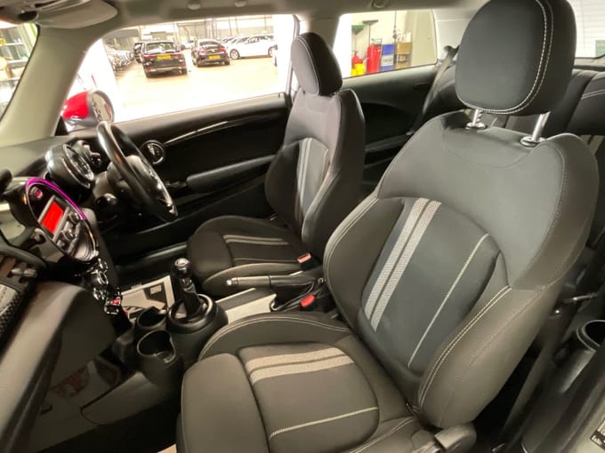 2025 Mini Hatch