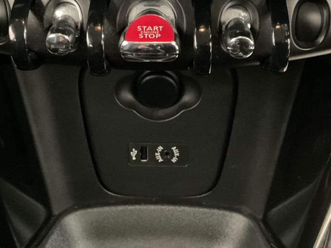 2025 Mini Hatch