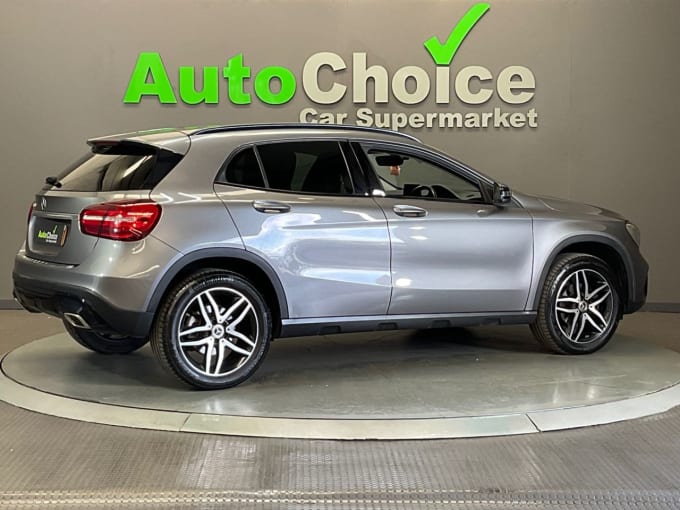2025 Mercedes-benz 180