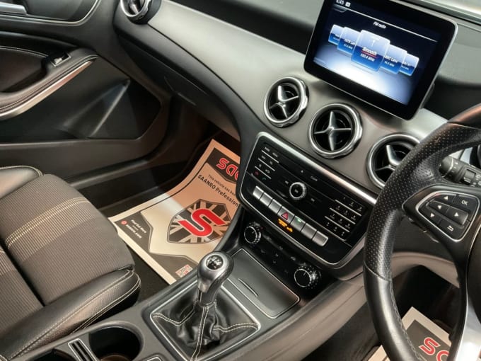 2025 Mercedes-benz 180