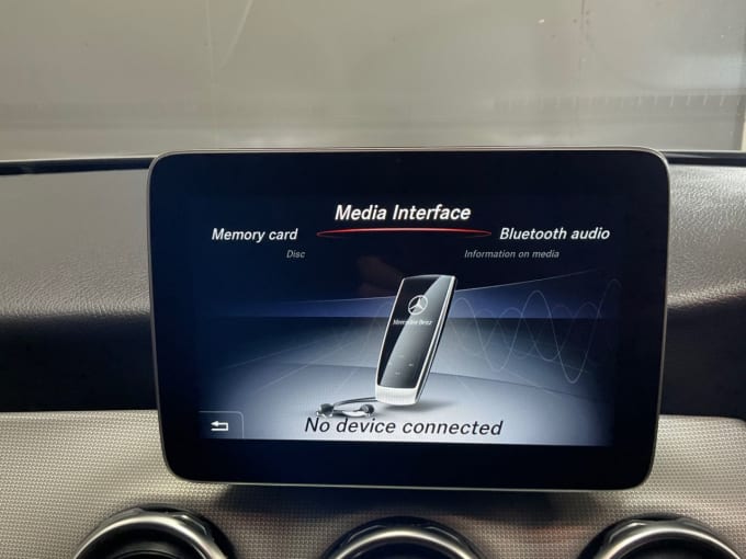 2025 Mercedes-benz 180