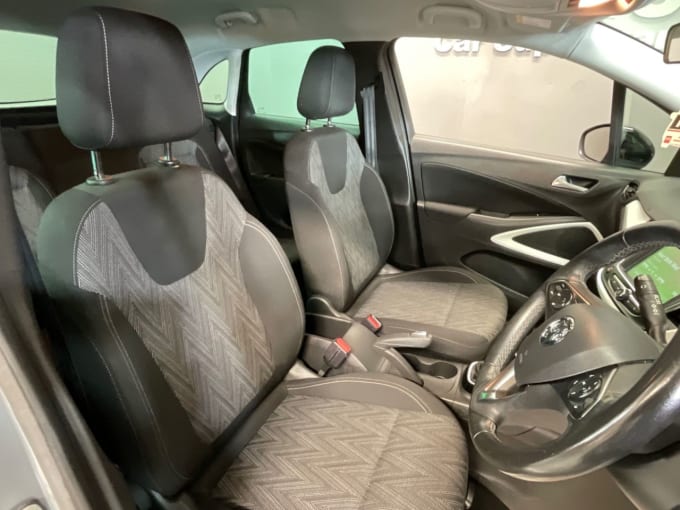 2025 Vauxhall Crossland X