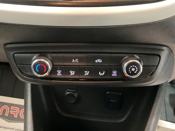 2025 Vauxhall Crossland X
