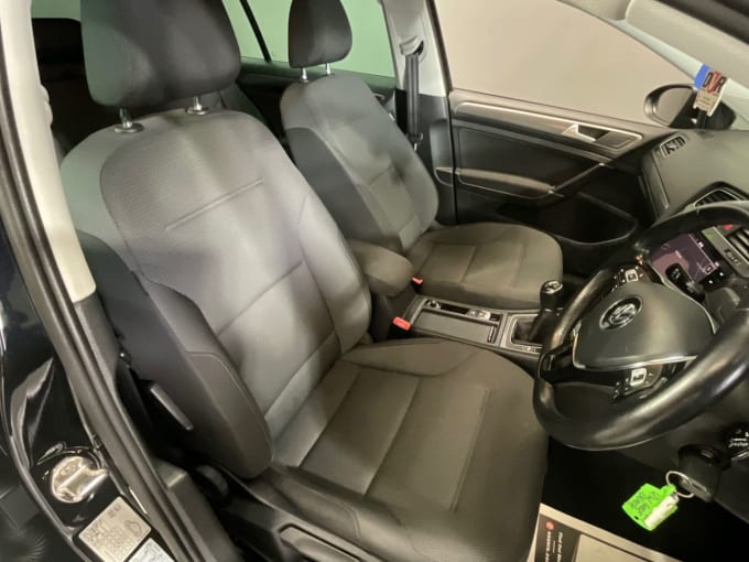 2025 Volkswagen Golf