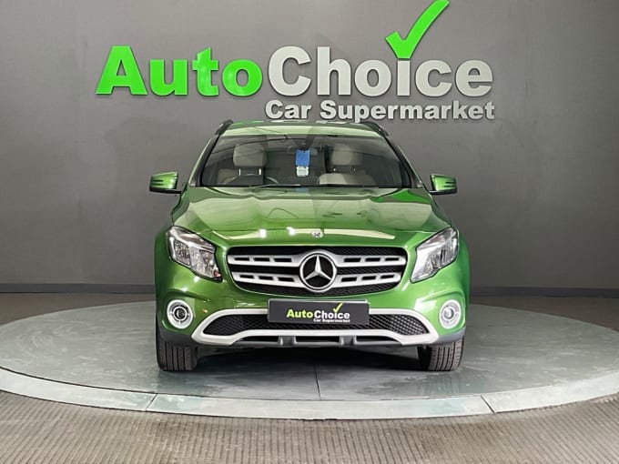 2025 Mercedes-benz 180