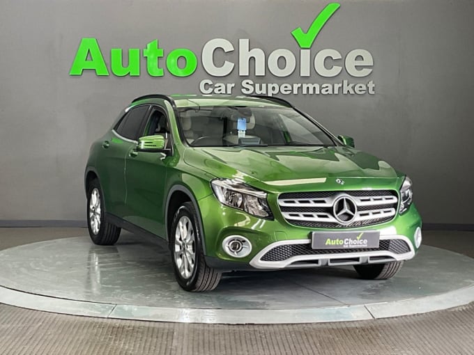 2025 Mercedes-benz 180