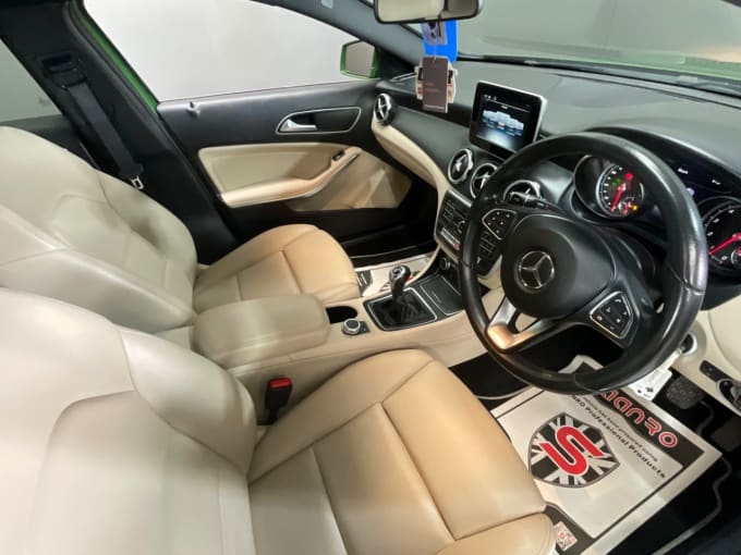 2025 Mercedes-benz 180